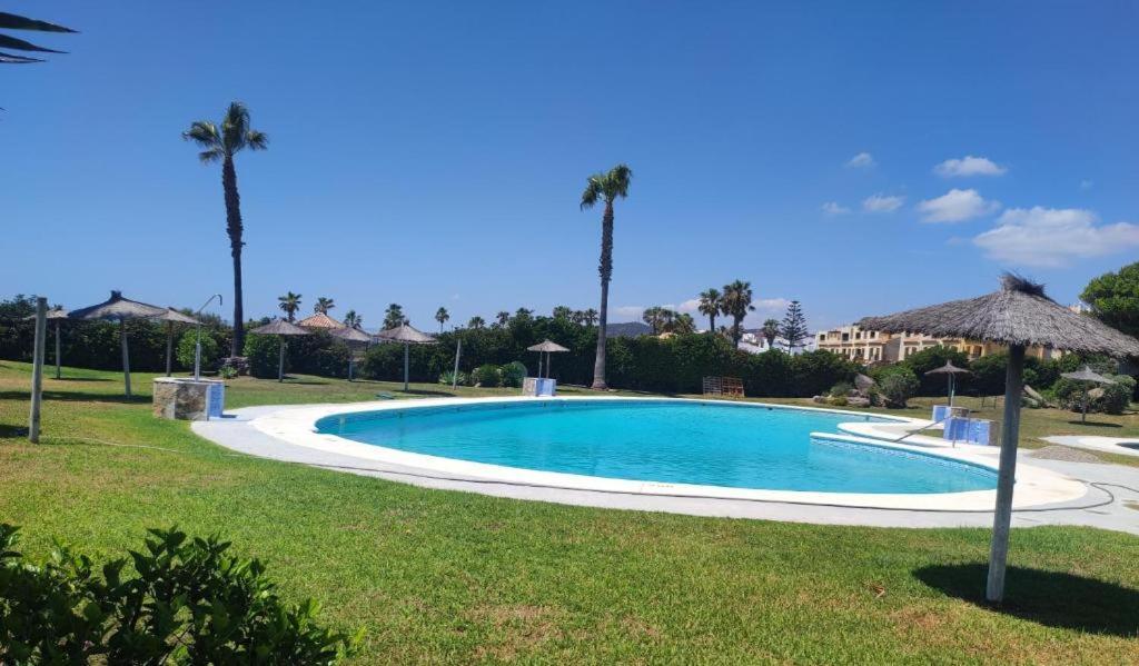 Apartamento En Urbanizacion De Primera Linea De Playa, Atlanterra Zahara De Los Atunes Zahara de los Atunes Exterior foto
